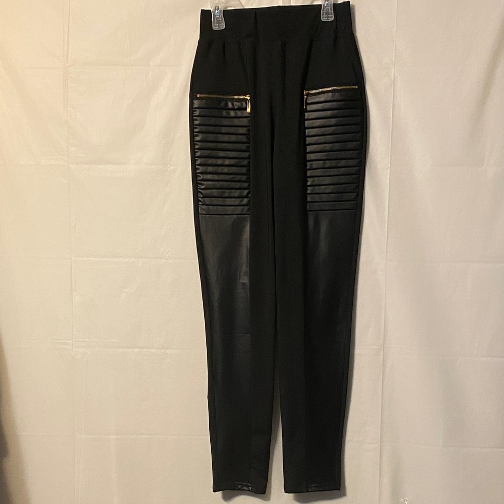Source Unknown Black Skinny Pants with Gold Accents